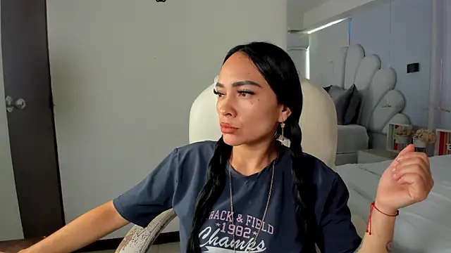 martinaa roberts online show from July 10, 2026, 12:30 pm