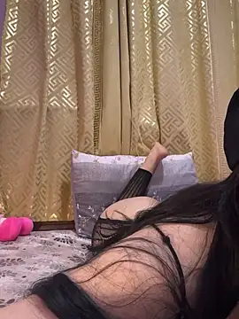 Snapshot of Quen_rima_sexy chatting on July 1, 2026, 10:20 pm Quen rima sexy online show from July 1, 2026, 10:20 pm