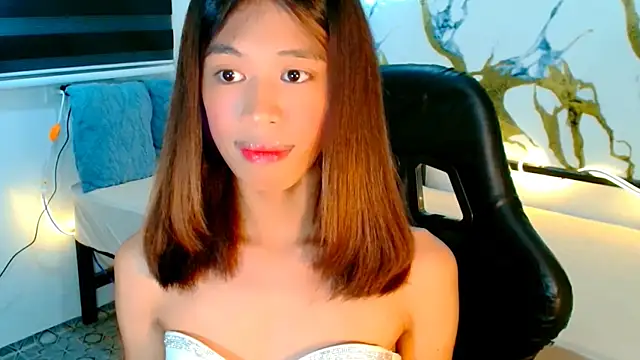 Velvet Aurora online show from July 5, 2026, 4:19 am