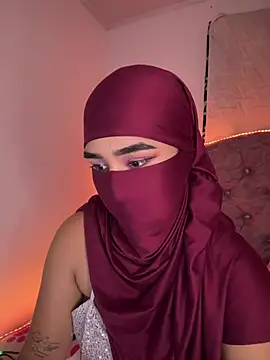Snapshot of Aisha-Zayed chatting on July 6, 2026, 6:10 pm Aisha-Zayed online show from July 6, 2026, 6:10 pm