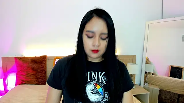 Miaa Velvet  online show from July 2, 2026, 3:06 am