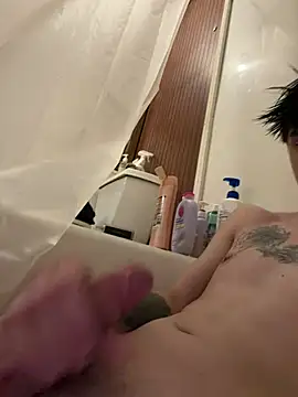 hankyspanky1 online show from July 3, 2026, 9:32 pm