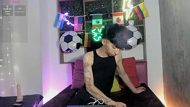 Dominik lux online show from July 7, 2026, 6:47 am
