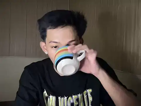 YourcumBoy77 online show from July 12, 2026, 1:35 pm
