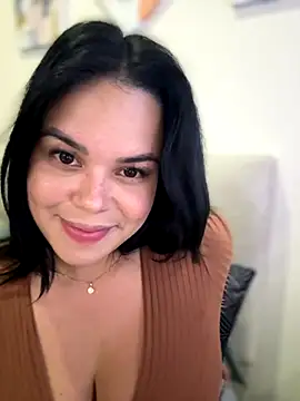 AliceStarshine online show from November 3, 2025, 2:35 am