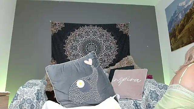 Snapshot of katiasupreme1 chatting on October 29, 2025, 4:53 pm katiasupreme1 online show from October 29, 2025, 4:53 pm