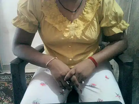 Rubi-Hot online show from July 16, 2026, 5:24 am