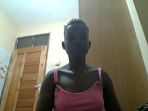 hotnshyy online show from July 7, 2026, 6:01 pm