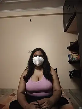 Snapshot of Tasty_Bunnyy chatting on July 15, 2026, 6:46 pm Tasty Bunnyy online show from July 15, 2026, 6:46 pm