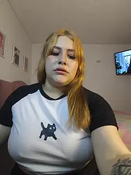 Kit Cat online show from July 15, 2026, 3:01 am