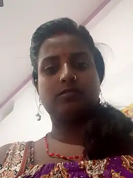 Snapshot of Mnisha6619 chatting on July 10, 2026, 5:34 am Mnisha6619 online show from July 10, 2026, 5:34 am