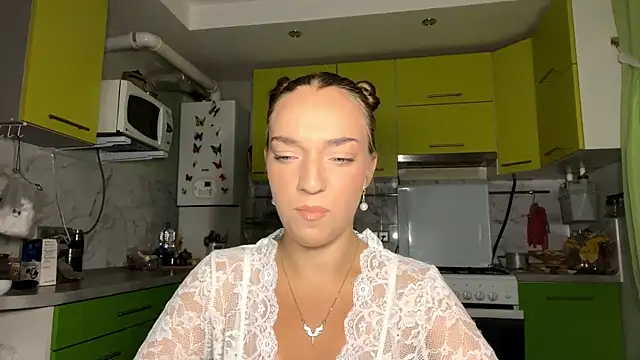 TanyaSavela online show from July 9, 2026, 8:24 pm
