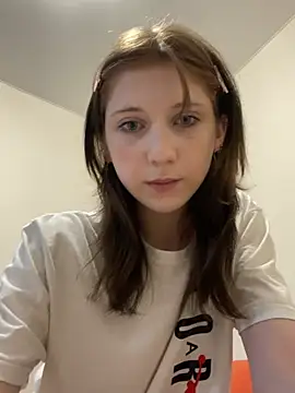 Snapshot of Lia_Kim_ chatting on July 31, 2026, 5:45 pm Lia Kim online show from July 31, 2026, 5:45 pm