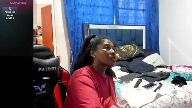 Snapshot of LupeAdams chatting on February 4, 2026, 2:56 pm LupeAdams online show from February 4, 2026, 2:56 pm