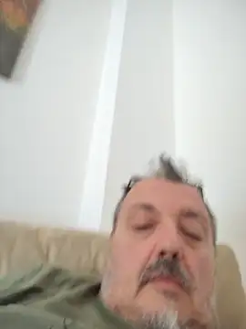 Theitalianpapi online show from July 14, 2026, 1:28 pm