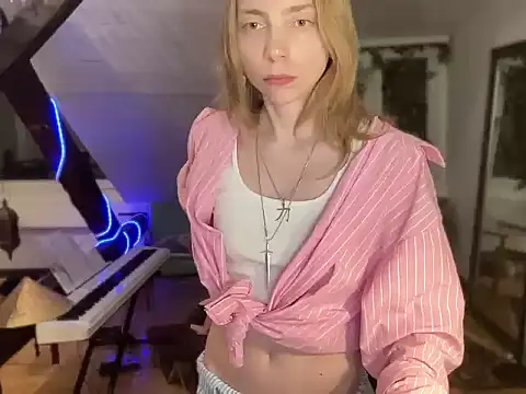 Snapshot of Anna_darko chatting on July 12, 2026, 9:17 pm Anna darko online show from July 12, 2026, 9:17 pm