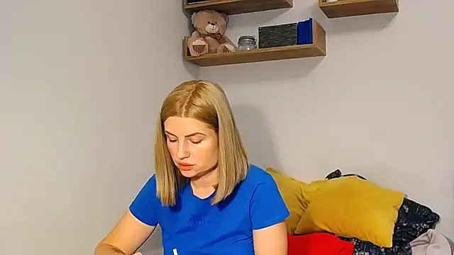 Snapshot of alisenties chatting on October 18, 2025, 2:29 pm alisenties online show from October 18, 2025, 2:29 pm