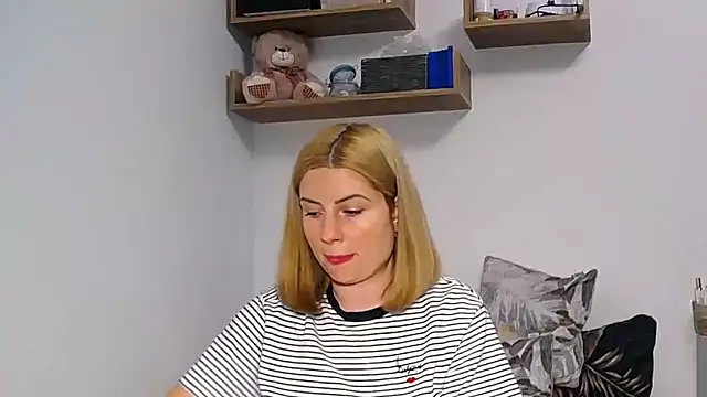 Snapshot of alisenties chatting on December 1, 2025, 3:28 pm alisenties online show from December 1, 2025, 3:28 pm