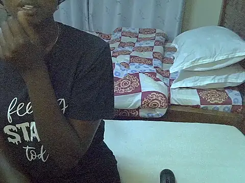 Snapshot of sweet_carmella chatting on July 13, 2026, 6:22 pm sweet carmella online show from July 13, 2026, 6:22 pm
