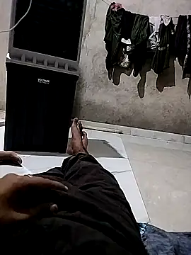lovemissu6985 online show from July 14, 2026, 4:23 pm