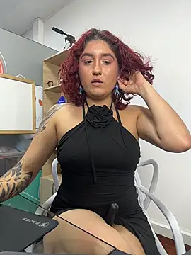 Snapshot of LeidySavage chatting on July 16, 2026, 1:00 am LeidySavage online show from July 16, 2026, 1:00 am