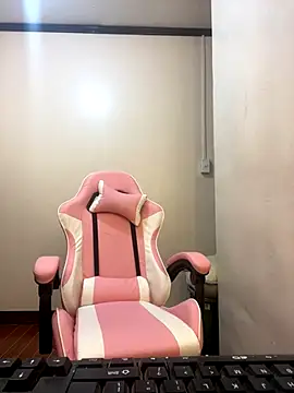 Snapshot of YourTSLovely chatting on November 25, 2025, 5:07 am YourTSLovely online show from November 25, 2025, 5:07 am