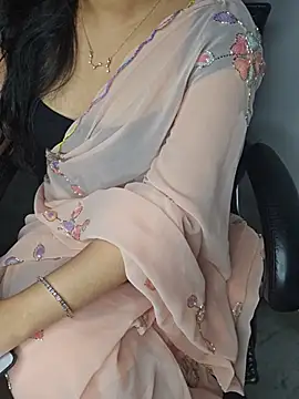 Snapshot of Chandani_Moonlight chatting on July 27, 2026, 6:15 pm Chandani Moonlight online show from July 27, 2026, 6:15 pm