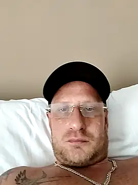 Snapshot of Jerald013Dutch chatting on July 16, 2026, 2:34 pm Jerald013Dutch online show from July 16, 2026, 2:34 pm
