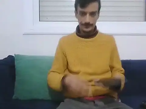 fantasmoni online show from November 11, 2025, 12:43 am