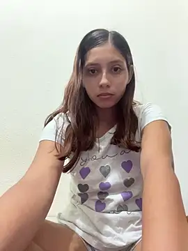 Snapshot of fabiola8397 chatting on August 7, 2026, 11:29 pm fabiola8397 online show from August 7, 2026, 11:29 pm