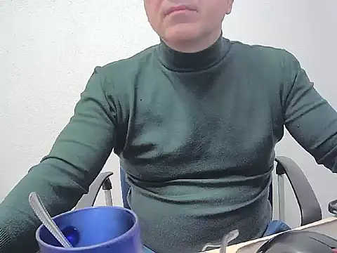 Snapshot of gabriel9_ chatting on April 22, 2026, 7:00 am gabriel9 online show from April 22, 2026, 7:00 am