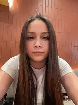 EvelynFly online show from July 22, 2026, 12:52 pm