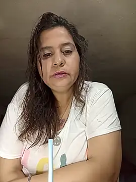 Snapshot of Cynthia186 chatting on July 27, 2026, 10:50 pm Cynthia186 online show from July 27, 2026, 10:50 pm