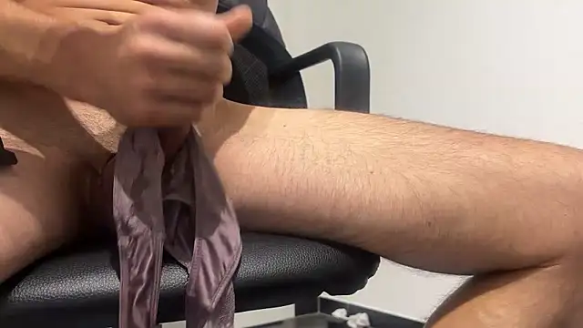 swissboy22 online show from October 21, 2025, 8:15 am