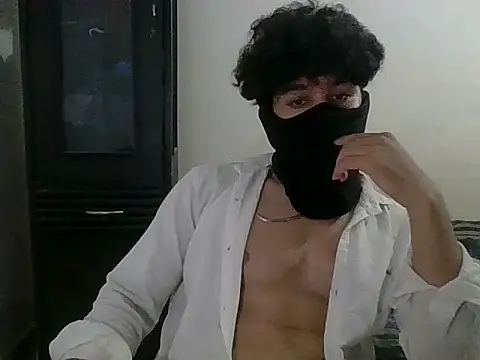 Snapshot of roxiii_ chatting on July 19, 2026, 1:59 pm roxiii online show from July 19, 2026, 1:59 pm