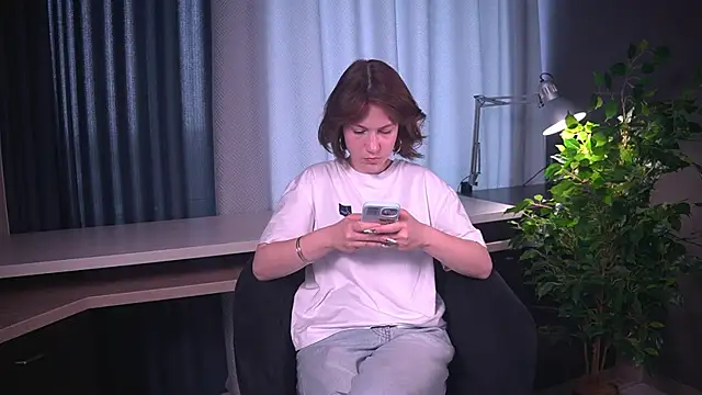 TashinaJenness online show from July 22, 2026, 11:02 am