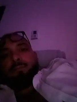 Snapshot of Milano7777 chatting on July 21, 2026, 9:06 pm Milano7777 online show from July 21, 2026, 9:06 pm
