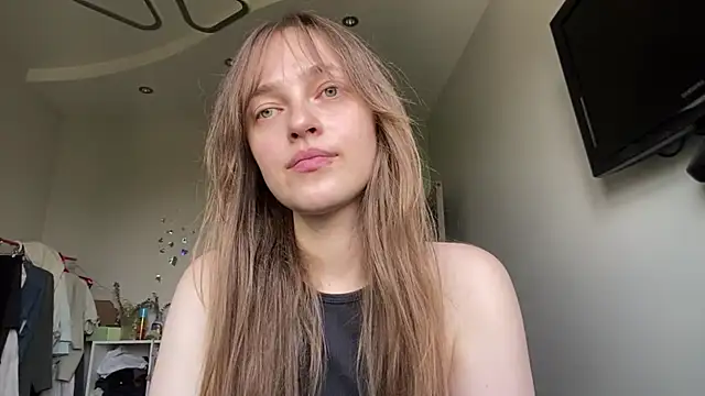 EarlenePedrogo online show from July 23, 2026, 7:28 am