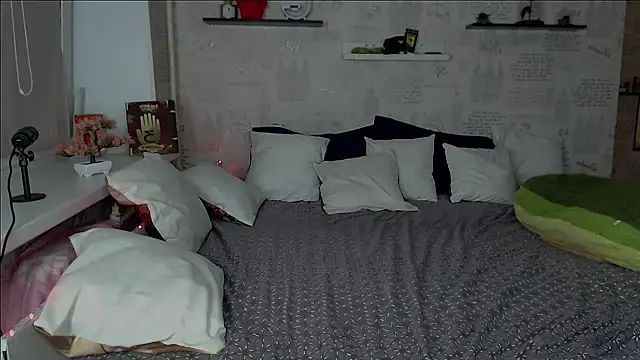 AleksandraCandy online show from July 23, 2026, 10:19 pm