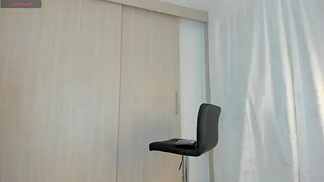 Snapshot of Sweetest_ivonny chatting on July 27, 2026, 6:31 am Sweetest ivonny online show from July 27, 2026, 6:31 am