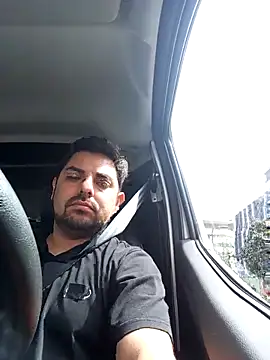 robredoj online show from October 27, 2025, 2:10 pm