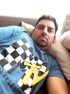 robredoj online show from November 5, 2025, 9:59 pm