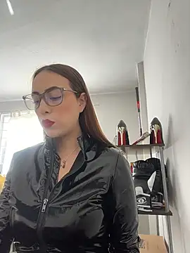 valery mistress online show from July 28, 2026, 1:54 pm