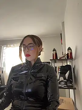 valery mistress online show from August 3, 2026, 3:38 pm
