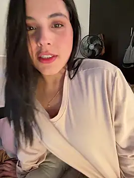 Snapshot of IvyValentine chatting on February 19, 2026, 6:48 pm IvyValentine online show from February 19, 2026, 6:48 pm