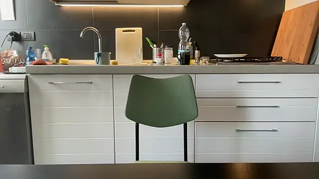 Snapshot of theitalianbear chatting on October 31, 2025, 8:37 am theitalianbear online show from October 31, 2025, 8:37 am