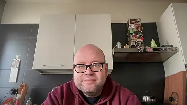 Snapshot of theitalianbear chatting on November 20, 2025, 1:22 pm theitalianbear online show from November 20, 2025, 1:22 pm