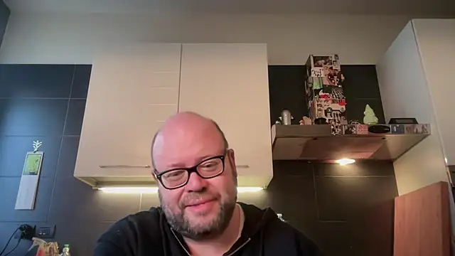 Snapshot of theitalianbear chatting on March 11, 2026, 5:13 am theitalianbear online show from March 11, 2026, 5:13 am