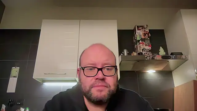Snapshot of theitalianbear chatting on March 16, 2026, 3:12 am theitalianbear online show from March 16, 2026, 3:12 am