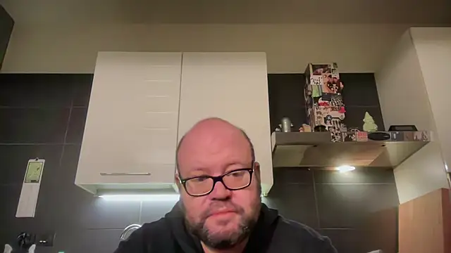 Snapshot of theitalianbear chatting on March 19, 2026, 3:43 am theitalianbear online show from March 19, 2026, 3:43 am
